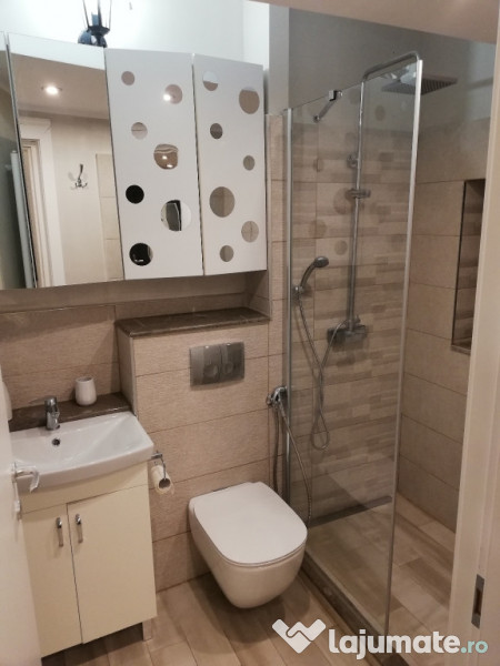 Tomis suite regim hotelier studio