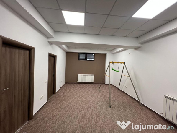 Spatiu comercial de vanzare - KM 4-5