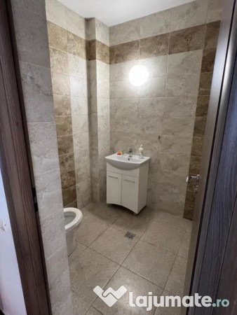 Spatiu comercial de vanzare - KM 4-5