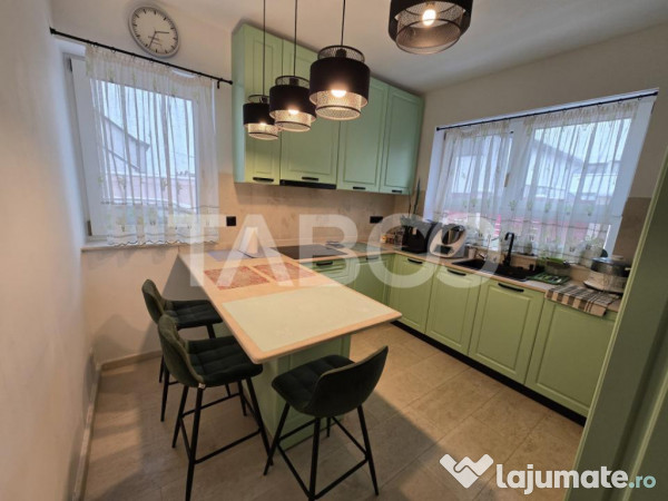 Casa individuala de vanzare teren 852 mp 5 camere 2 bai Seli