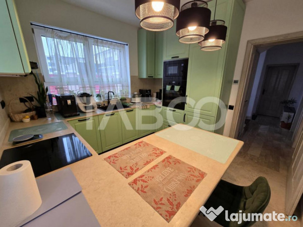 Casa individuala de vanzare teren 852 mp 5 camere 2 bai Seli