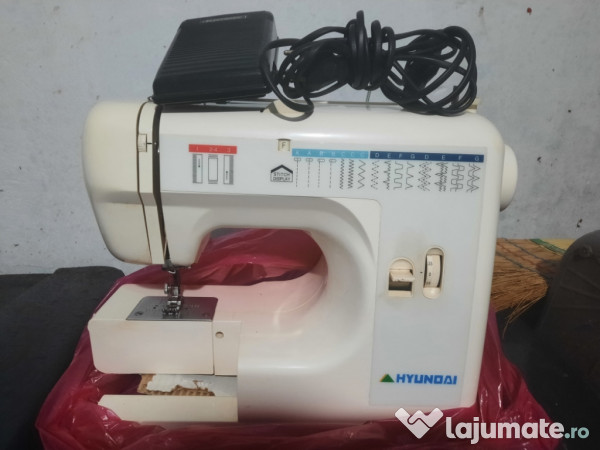 Chitara electronica cat si masina de cusut 