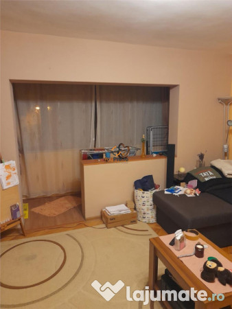 Decomandat cu Centrala Torontalului