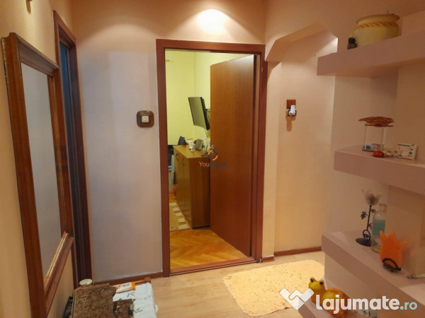 Decomandat cu Centrala Torontalului