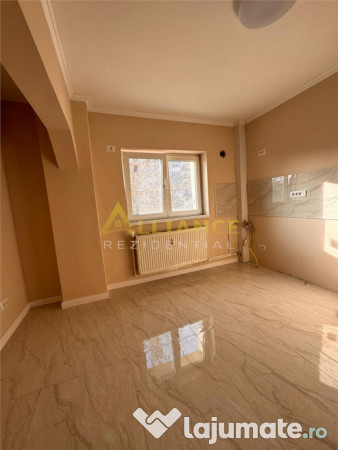 Apartament cu 3 camere, 73 mp, complet renovat - Sos. Bercen