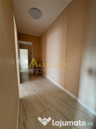 Apartament cu 3 camere, 73 mp, complet renovat - Sos. Bercen