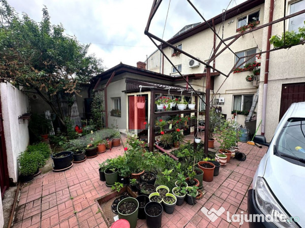 Casă individuală de vânzare – Dămăroaia, Sector 1,... 