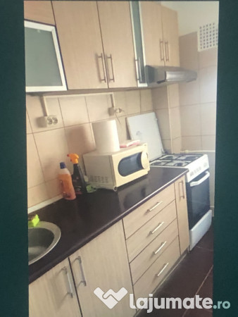 Vitan mall etaj 1 decomandat 