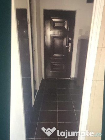 Vitan mall etaj 1 decomandat 