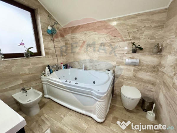 Casa/Vilă cu 4 camere de vânzare in Santandrei 