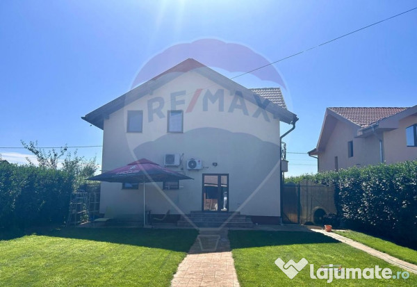 Casa/Vilă cu 4 camere de vânzare in Santandrei 