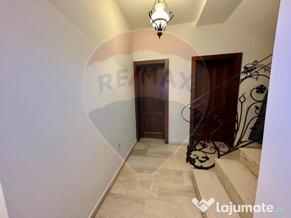 Casa/Vilă cu 4 camere de vânzare in Santandrei 