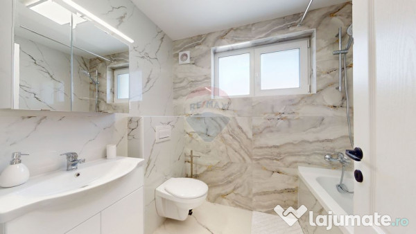 Casă / Duplex cu 3 camere de închiriat în zona Harmanului 