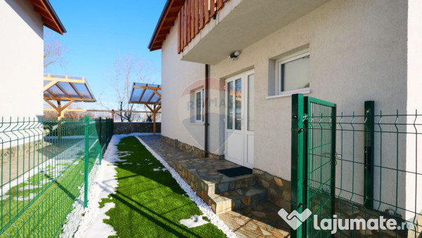 Casă / Duplex cu 3 camere de închiriat în zona Harmanului 