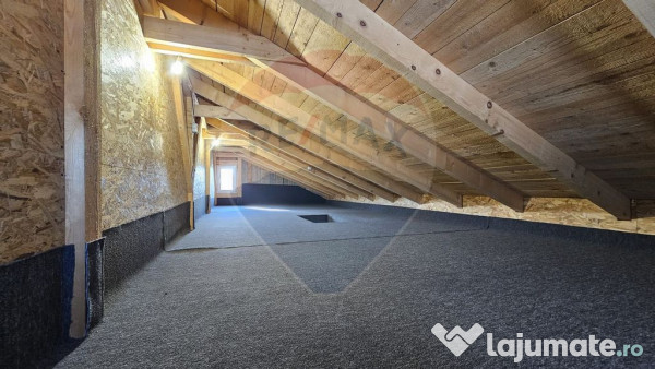 Casă / Duplex cu 3 camere de închiriat în zona Harmanului 