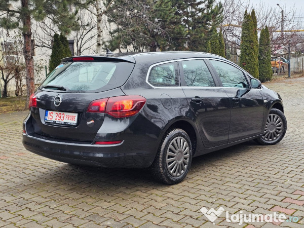 Opel Astra J 2011 1.7 CDTI 125 CP euro 5 / RATE fara avans 