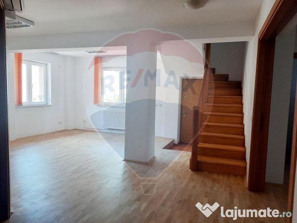 Apartament duplex / 4 camere de inchiriat / zona Bucur Ob...
