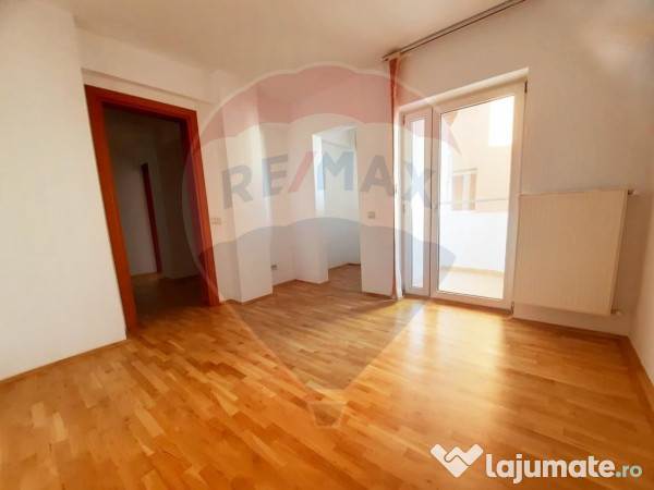 Apartament duplex / 4 camere de inchiriat / zona Bucur Ob...