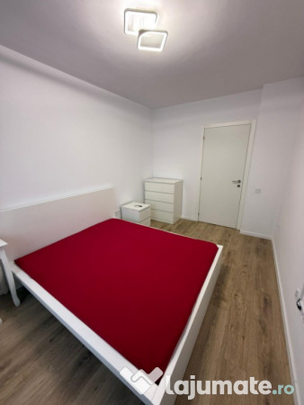 Garsoniera de închiriat,cocheta și spațioasă lângă Mall Plaza-centrala 