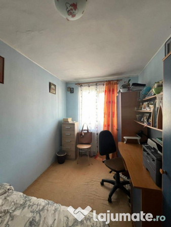 Apartament 3 Cam la cheie mobila Politia Locala 45mp et 4 pod centrala 