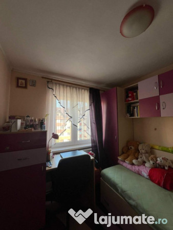 Apartament 3 Cam la cheie mobila Politia Locala 45mp et 4 pod centrala 