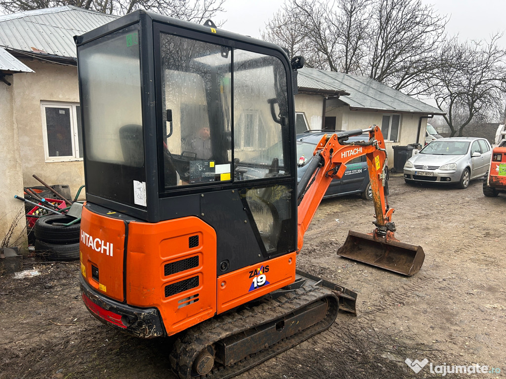 Miniexcavator Hitachi DX 19 