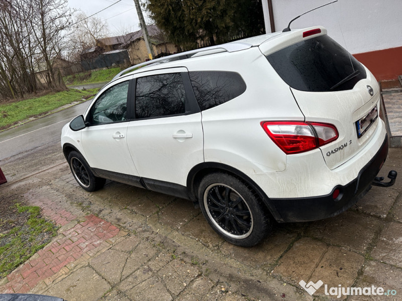 Nissan Qashqai 2011 Diesel 4x4, 7 locuri 