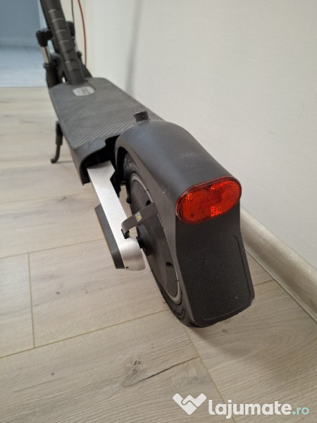 Trotineta electrica Xiaomi Scooter 5 Pro 