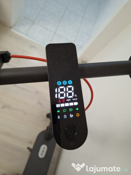 Trotineta electrica Xiaomi Scooter 5 Pro 