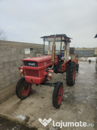 Tractor Fiat 250 sau schimb cu auto 