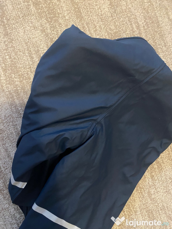 Pantaloni pentru ploaie 