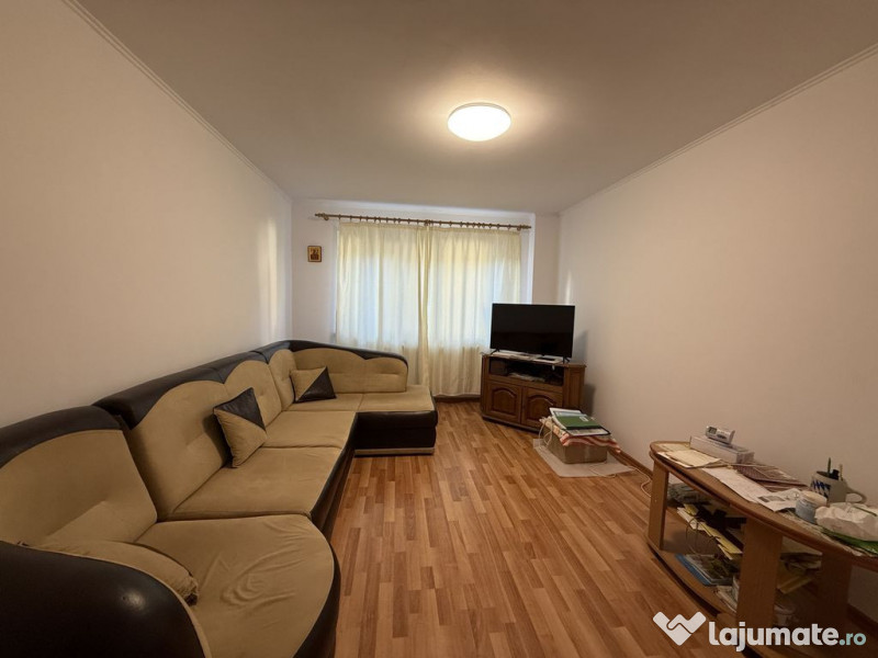 EXCLUSIVITATE!!! APARTAMENT 4 CAMERE DECOMANDAT , ZONA UL...