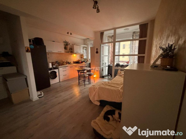 APARTAMENT CU 2 CAMERE , OPEN-SPACE, ETAJ INTERMEDIAR, CAPAT 