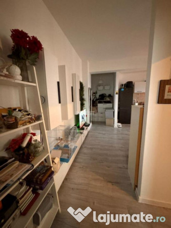 APARTAMENT CU 2 CAMERE , OPEN-SPACE, ETAJ INTERMEDIAR, CAPAT 
