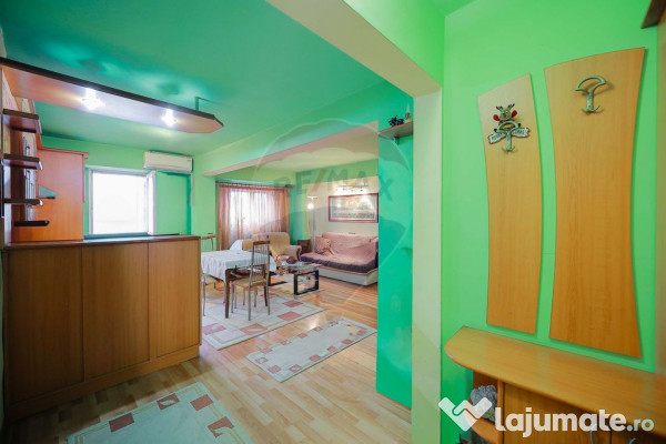 Apartament cu 4 camere, de vânzare în zona Rogerius 