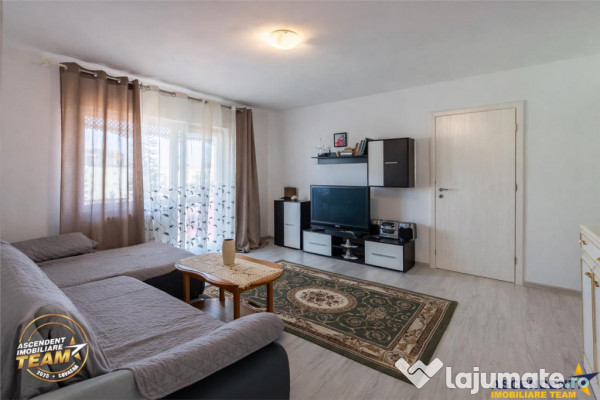 FILM! Apartament 2 camere,luminos,loc parcare,zona centrala 