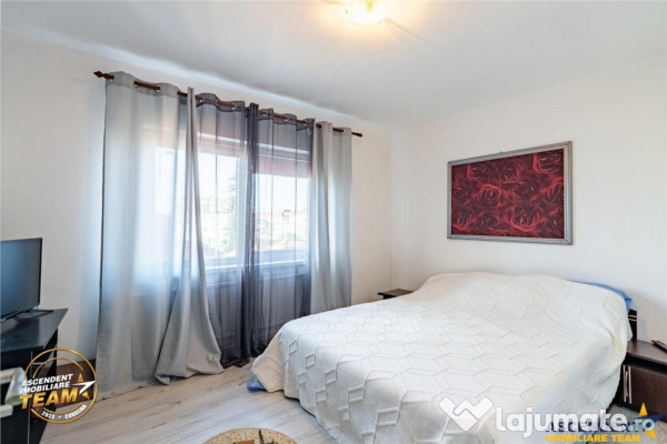 FILM! Apartament 2 camere,luminos,loc parcare,zona centrala 