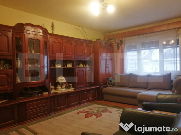 Apartament cu 3 camere – Zona Calea Aradului, Oradea