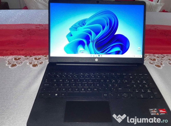 Laptop HP 15.6” Ryzen 3, 8GB RAM, SSD 512GB – stare foarte bună 