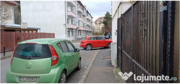 Apartament 2 camere Centrul Civic nemobilat 