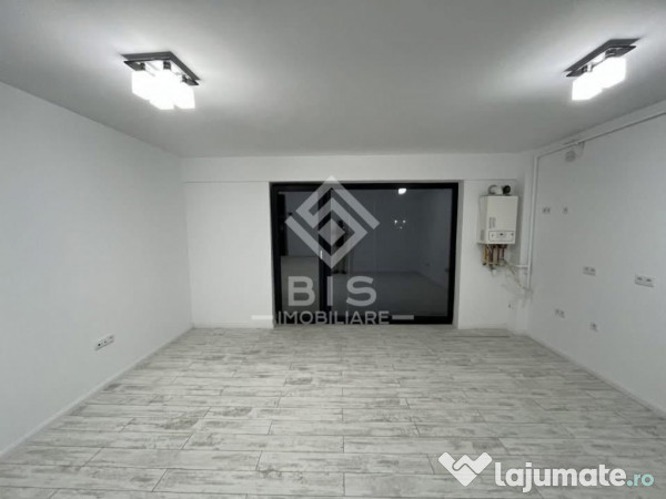 Apartament 3 camere de vanzare. 