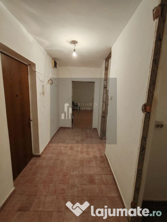 APARTAMENT 2 CAMERE, SEBASTIAN/SALAJ, 66MP, DE RENOVAT 