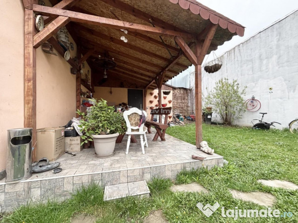 Casa zona centrala - singur in curte - 243 mp