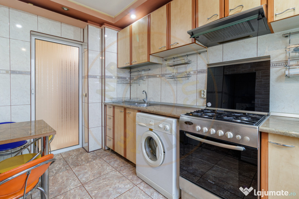 Apartament 3 camere decomandat centrala proprie 