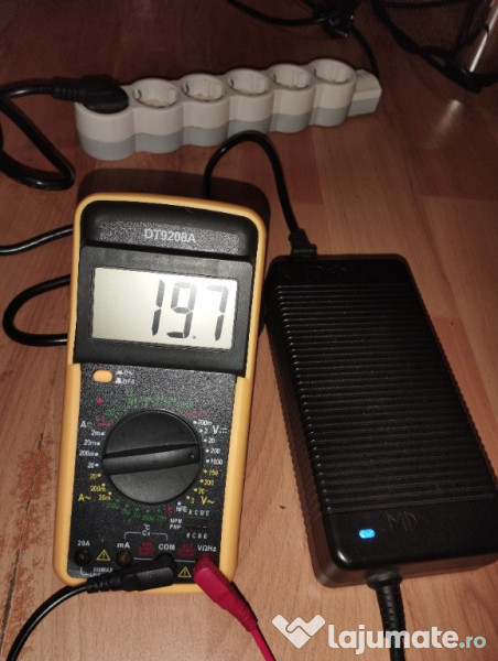 Incarcator laptop original Dell DA210PE1-00 