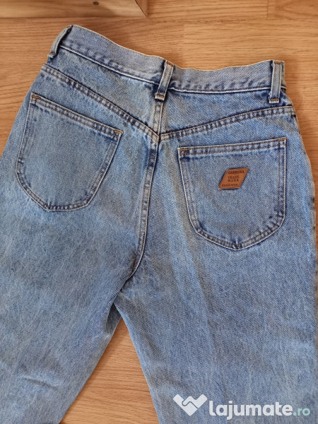 CANADA Doua perechi blugi noi,SUPER RIFLE CARRERA,Calitate 