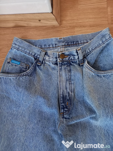 CANADA Doua perechi blugi noi,SUPER RIFLE CARRERA,Calitate 