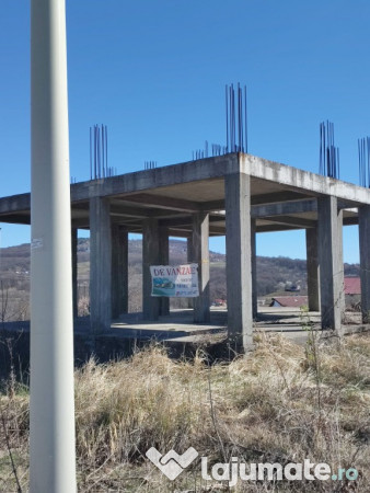 Teren 3230mp și Constructie pe Cadre-IAȘI-VIȘAN 