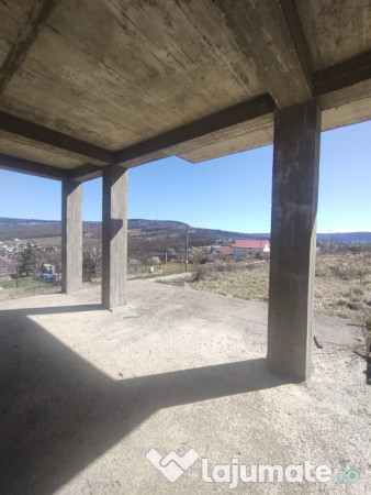 Teren 3230mp și Constructie pe Cadre-IAȘI-VIȘAN 