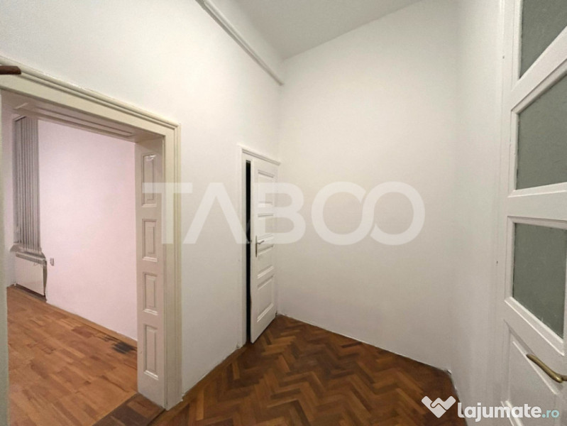 Apartament de vanzare cu garaj terasa 55 mpu zona Central Si